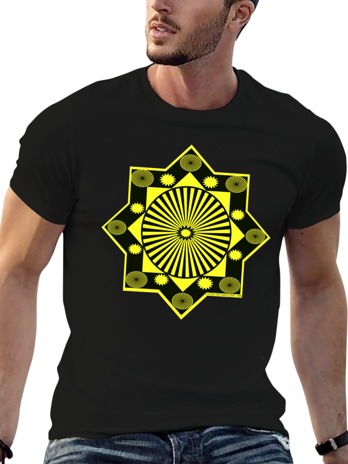 Geometric Starburst Graphic T-Shirt - Black