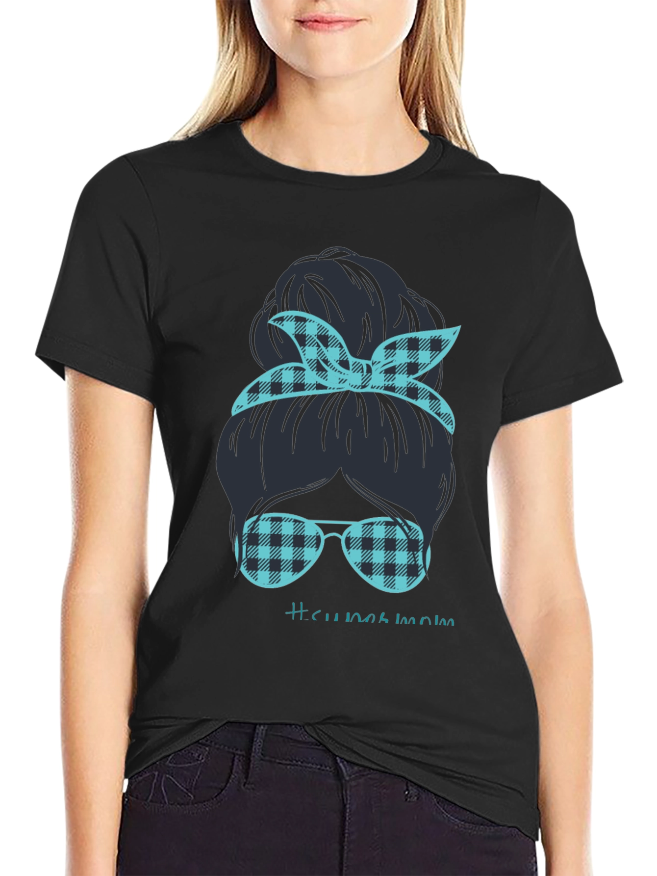Messy Bun Mom Graphic Tee - Relaxed Style